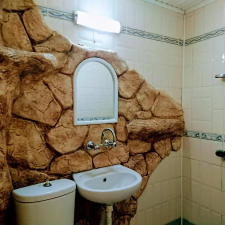 Хотел Сакар *