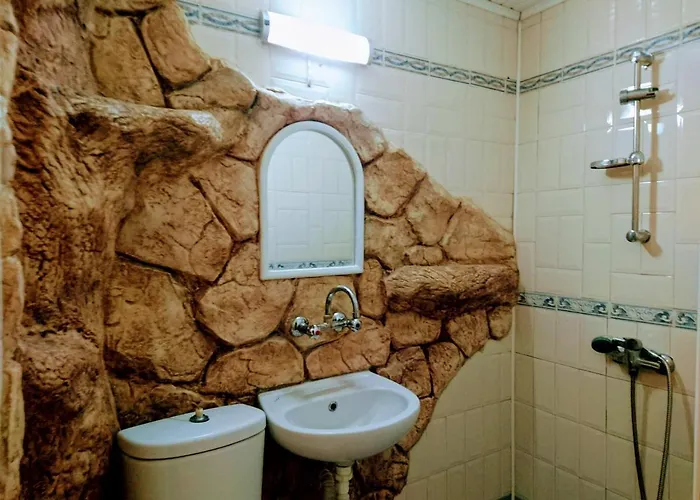 Хотел Сакар *